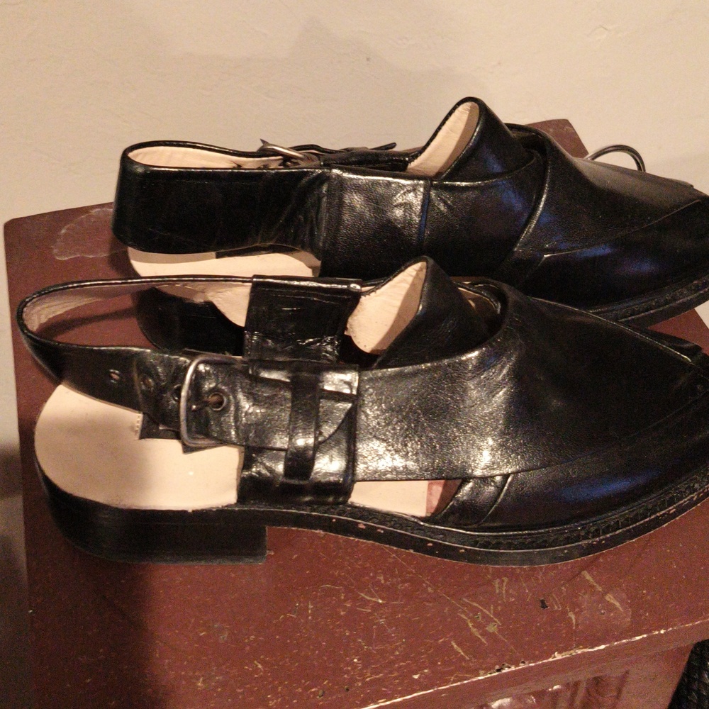 FINAL PRICE BOOTS Black Leather Sling Backs With Peep Toe Size 41